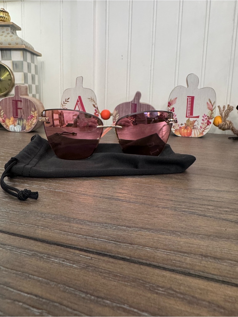 Diff Eyewear Women's Pink Rimless Sunglasses with Rose-Tint Lenses
